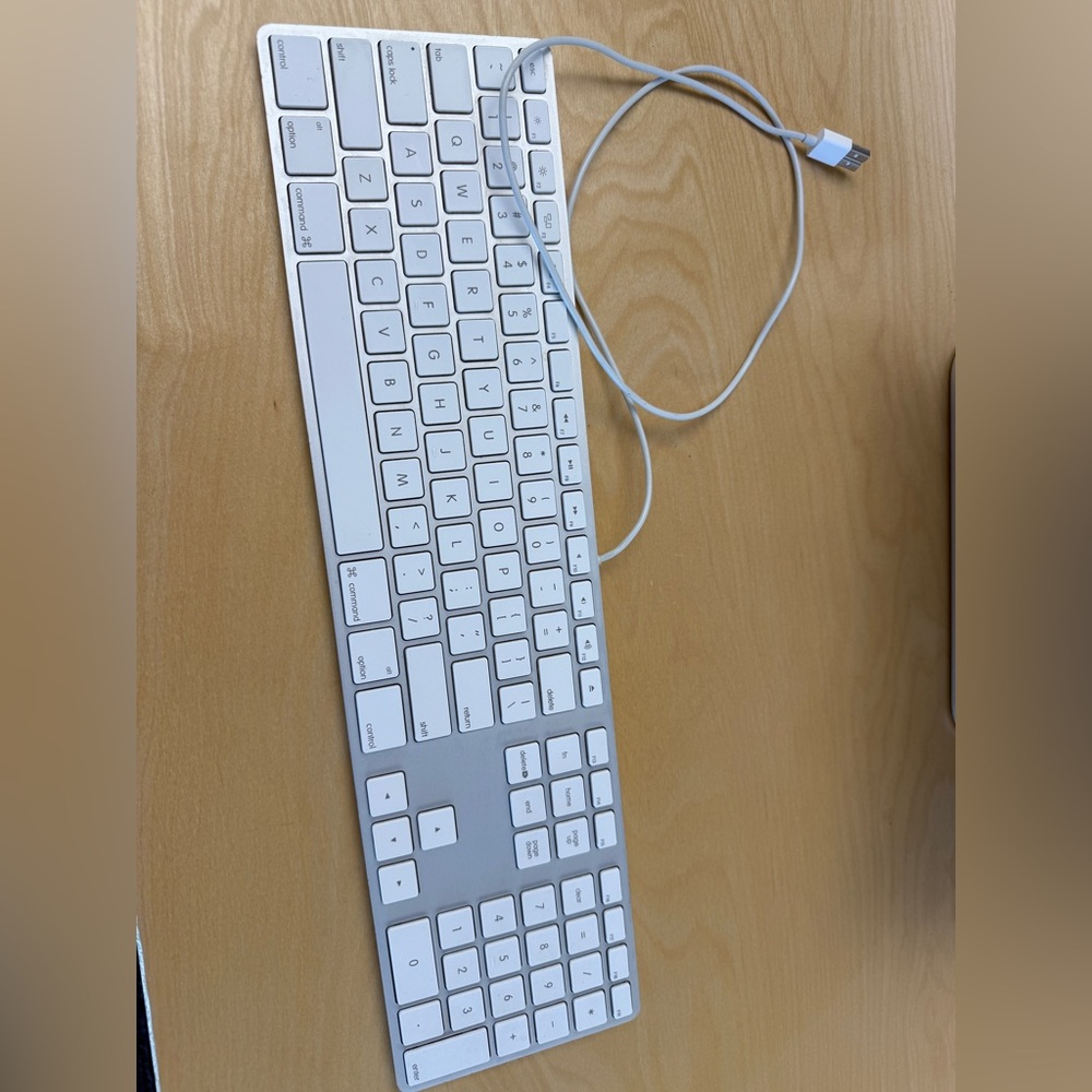 Apple Mac Keyboard with Number Pad